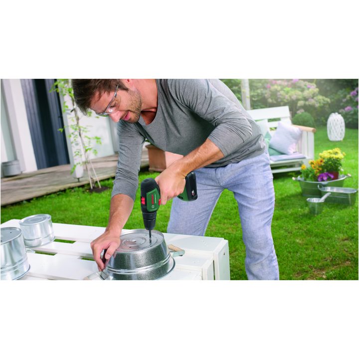Bosch DIY Akku 2-gears bore-/skruemaskine UniversalDrill 18V + Sys – billede 2