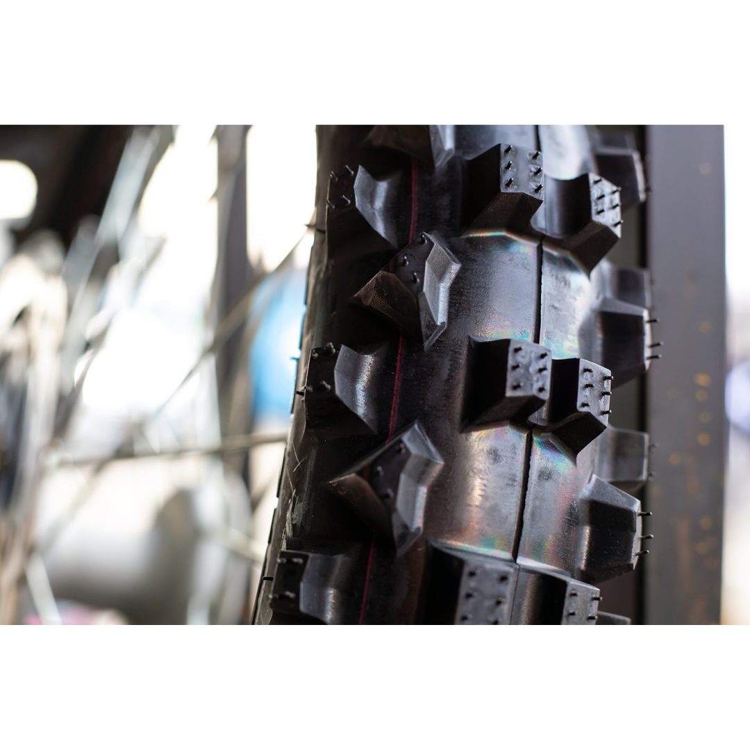 Fordæk Scorpion MX32 Mid Soft 17" PIRELLI 70/100-17 – billede 2