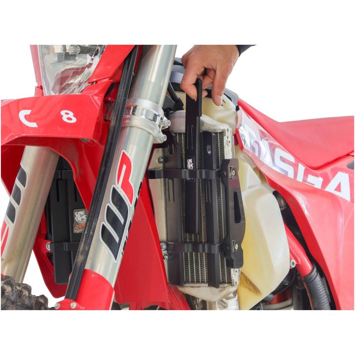 Kølerbeskytter Hdpe Sort AXP RACING – billede 5