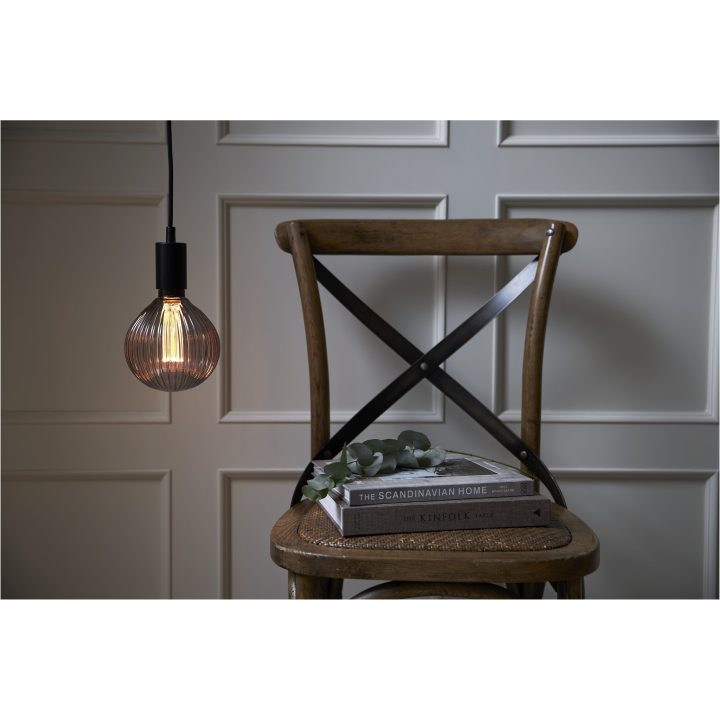 LED-pære E27 G125 Decoled New Generation Classic Sort Star Trading – billede 7