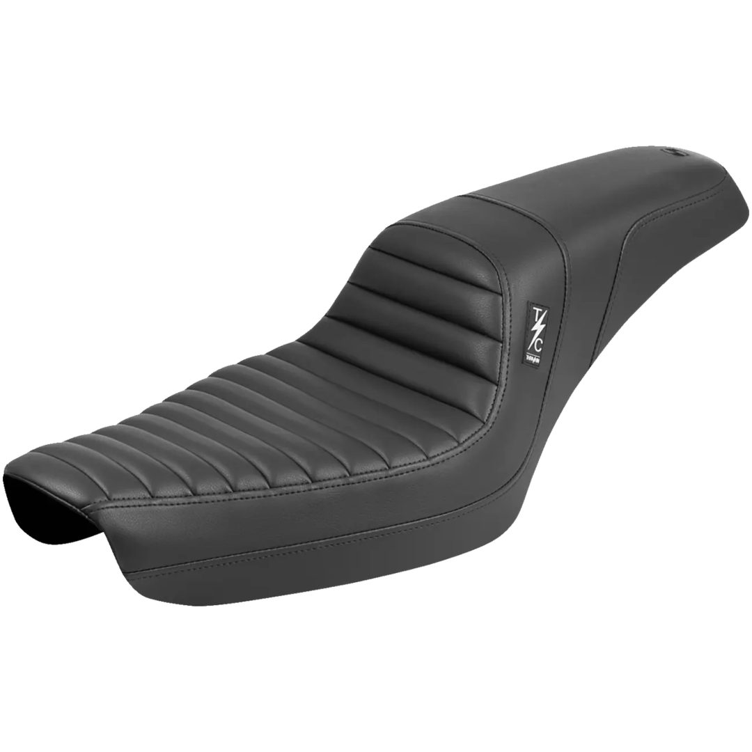 Sæde Pro Series Tuck-N-Roll Sort SADDLEMEN