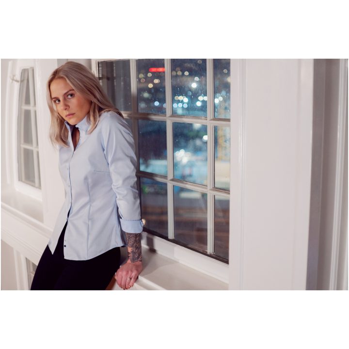 Skjorta Dam RB122 Twill Himmelsblå J.Harvest & Frost XS – billede 6