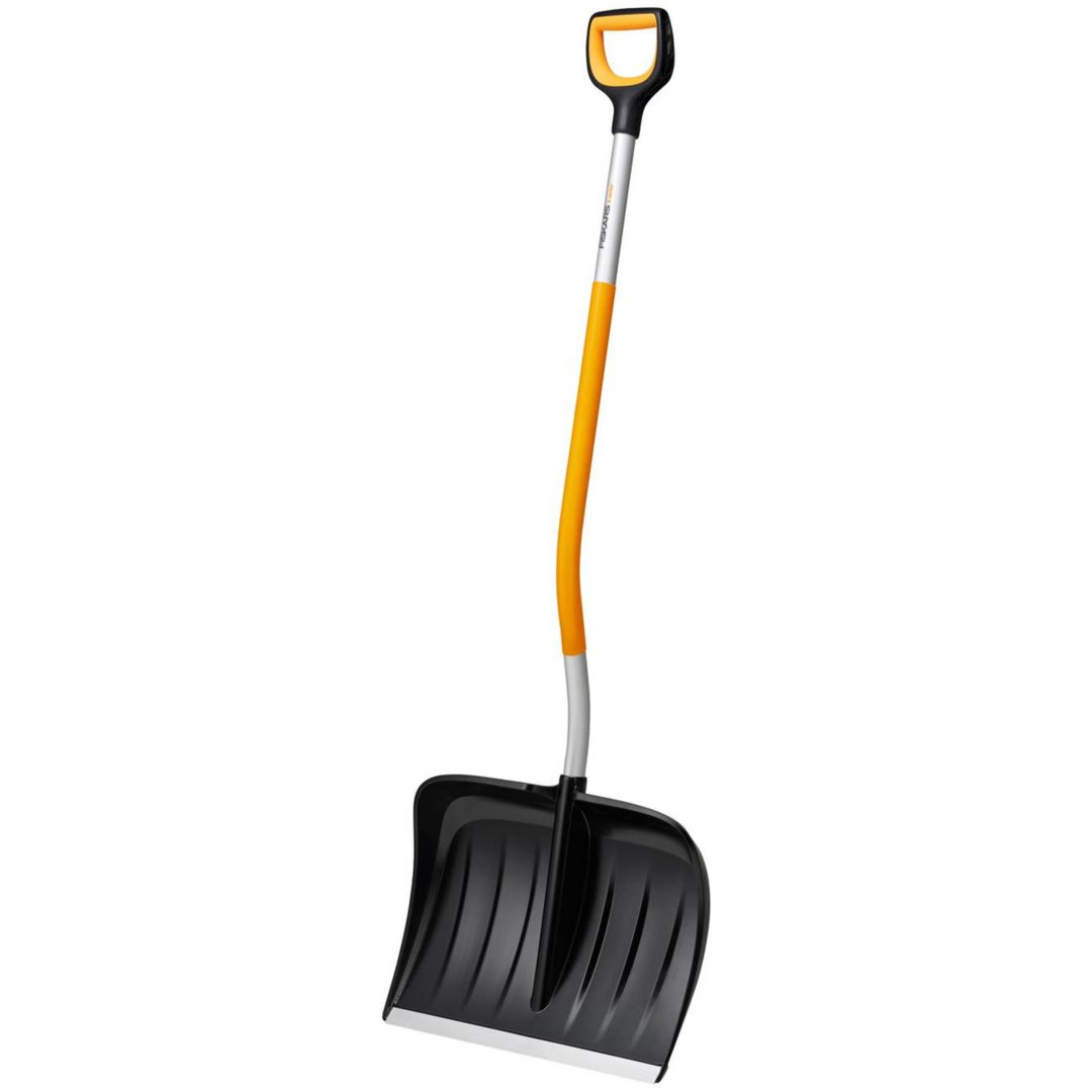 Sneskovl med buet skaft X-series FISKARS SNESKOVL ERGO X-SERIE – billede 2